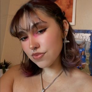 Meet your Posher, Angalena